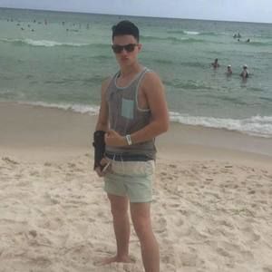 Meet your Posher, Johnathan